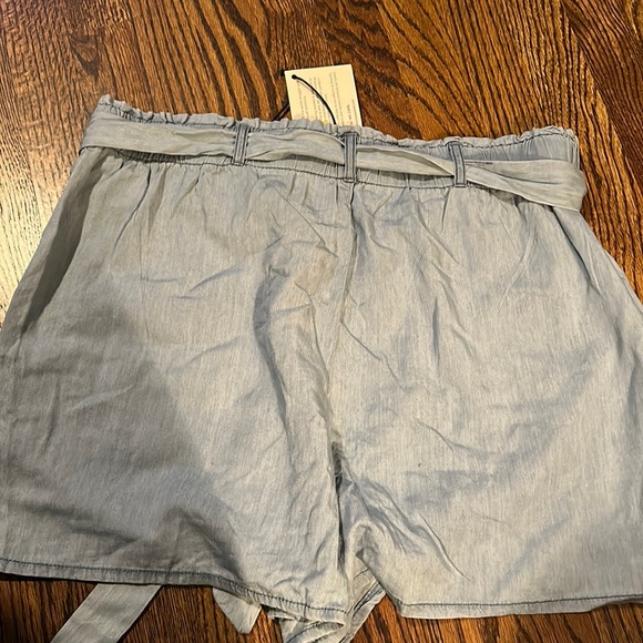 Blu Edit denim shorts - Picture 3 of 3